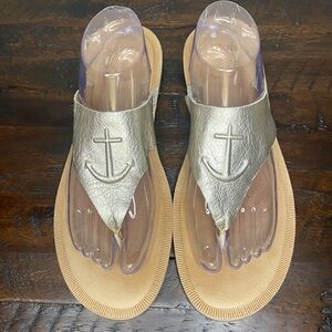 Sperry Women's Seaport Thong Sandals Champagne Size 10